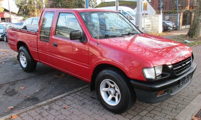 Gebraucht Opel Campo 76 PS (55 kW) 1998 Rot Abholung