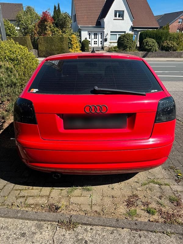 Używany Audi A3 115 KM (84 kW) 2005 Czerwony Hatchback