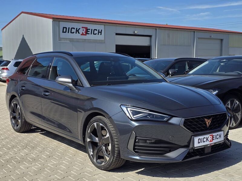 Grau Gebraucht 2024 Cupra Leon Limousine | 27.950 € (Fairer Preis) - Bild 1/4