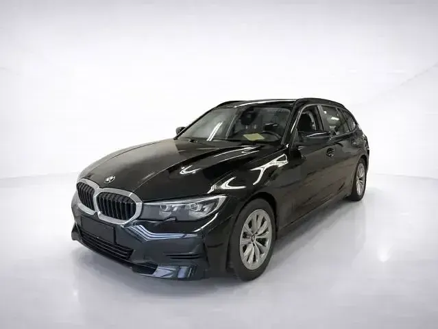Gebraucht BMW 330 Advantage 286 PS (210 kW) 2020 Schwarz Limousine