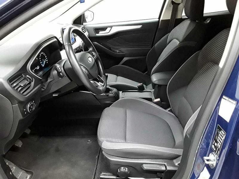 Käytetty Ford Focus Cool & Connect 150 HP (110 kW) 2020 Sininen Farmari