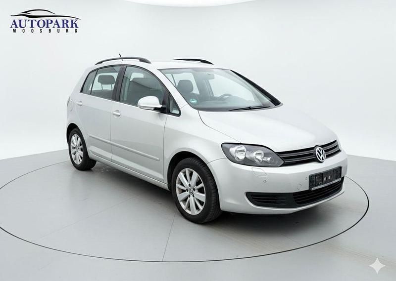 Gold Gebraucht 2014 VW Golf VII Comfortline Limousine | 6.480 € (Superpreis) - Bild 1/4