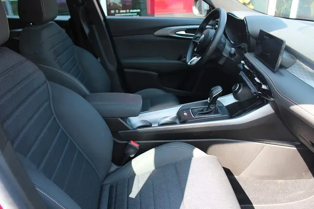 Gebraucht Alfa Romeo Tonale Ti 131 PS (96 kW) 2023 Rot SUV