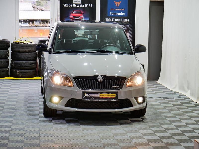 Gebraucht Skoda Fabia RS 179 PS (131 kW) 2013 Grau Limousine