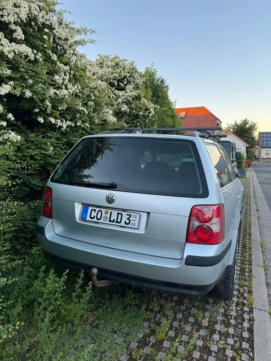 Gebraucht VW Passat 131 PS (96 kW) 2003 Silber Kombi