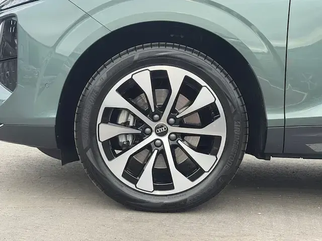 Gebraucht Audi Q3 Ambiente 150 PS (110 kW) 2025 Salbeigrün metallic SUV