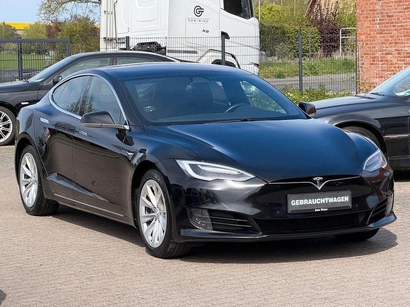Second-hand Tesla Model S 235 kW (320 CP) 2017 Negru Hatchback