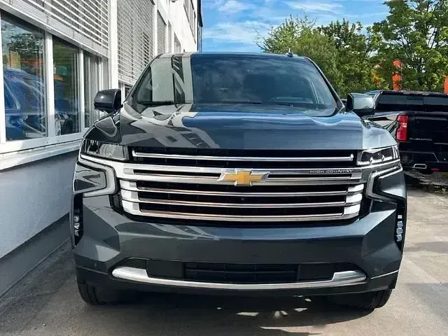 Gebraucht Chevrolet Suburban 648 PS (476 kW) 2022 Shadow gray SUV