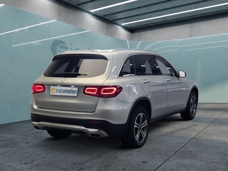 Gebraucht Mercedes GLC200 197 PS (144 kW) 2020 Silber SUV