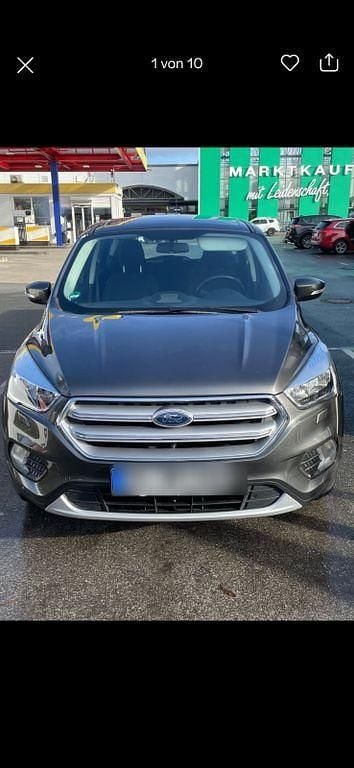 Grau Gebraucht 2019 Ford Kuga Trend SUV | 13.299 € (Guter Preis) - Bild 1/4