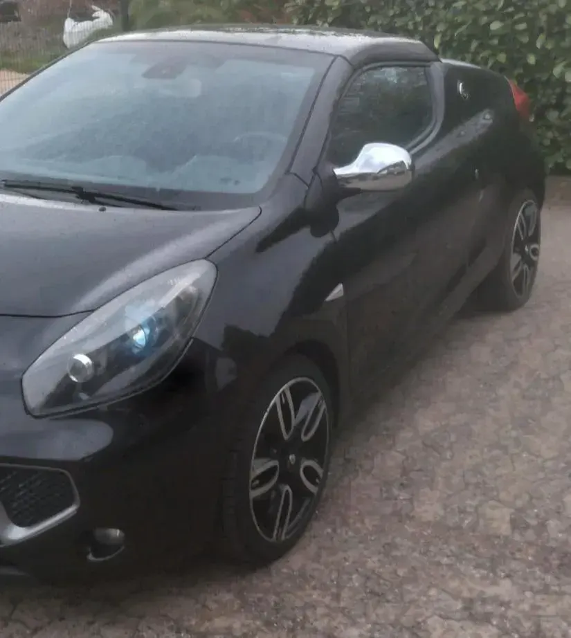 Second-hand Renault Wind 101 CP (74 kW) 2011 Negru Cabrio