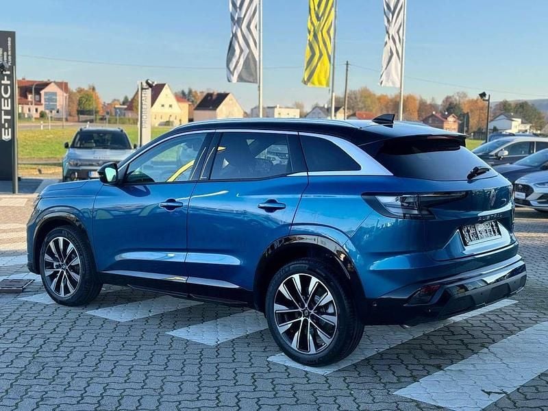 Neu Renault Austral Techno 131 PS (96 kW) 2025 Südseeblau metallic, black pe SUV