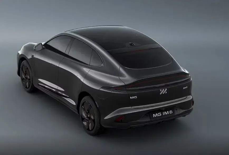 Neu MG IM6 300 kW (408 PS) 2026 Schwarz SUV