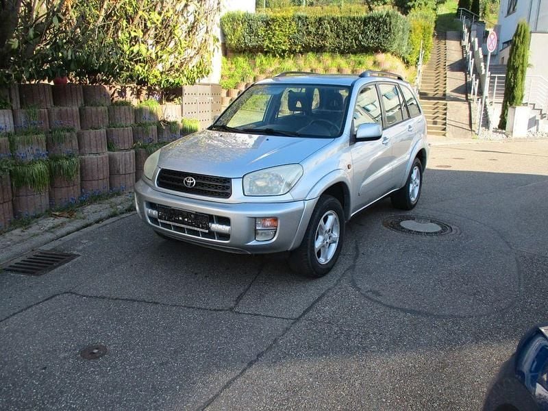 Gebraucht Toyota RAV4 150 PS (110 kW) 2002 Silber SUV