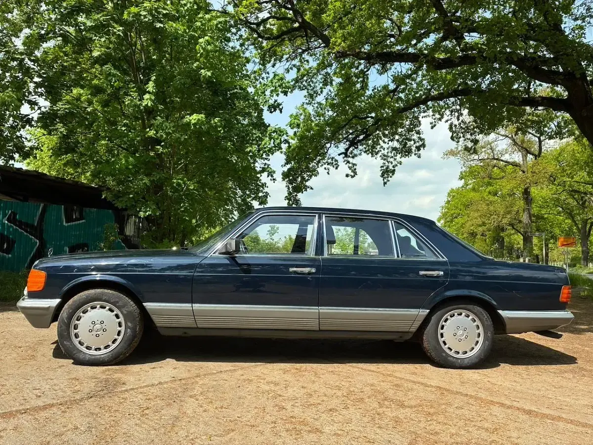 Gebraucht Mercedes 500 231 PS (169 kW) 1984 Blau Limousine