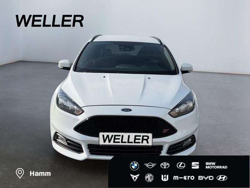 Gebraucht Ford Focus Sport 250 PS (183 kW) 2016 Weiß Kombi