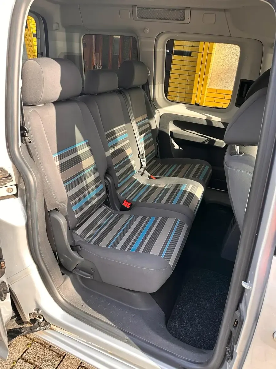 Gebraucht VW Caddy 105 PS (77 kW) 2012 Silber Van / Kleinbus