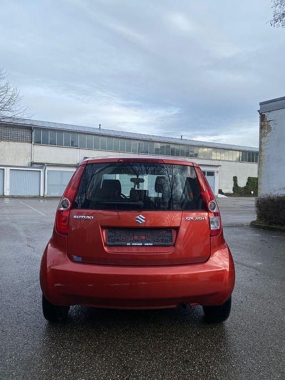 Gebraucht Suzuki Splash 65 PS (47 kW) 2009 Rot Kleinwagen