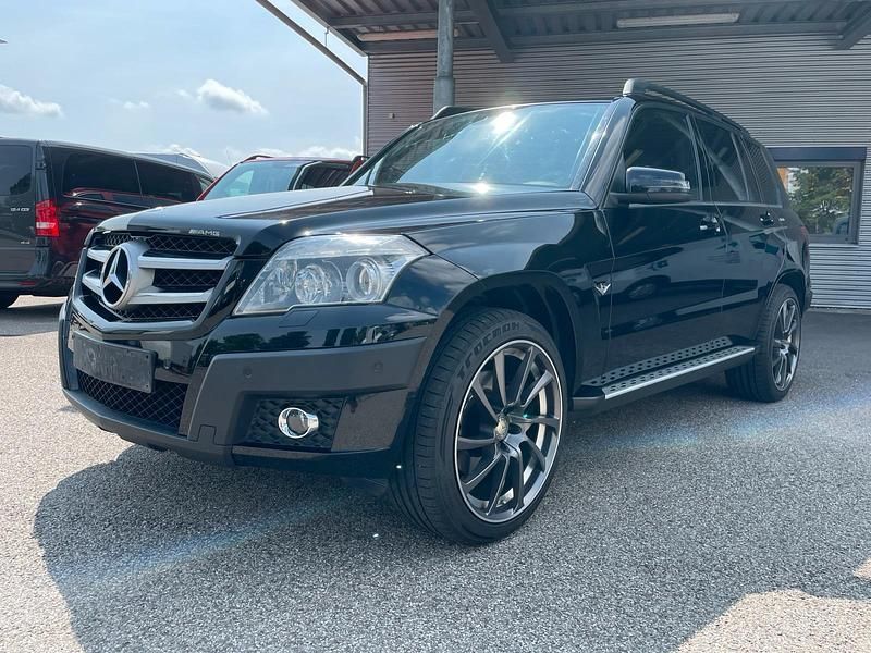 Schwarz Gebraucht 2008 Mercedes GLK350 SUV | 15.900 € (Etwas zu teuer) - Bild 1/4