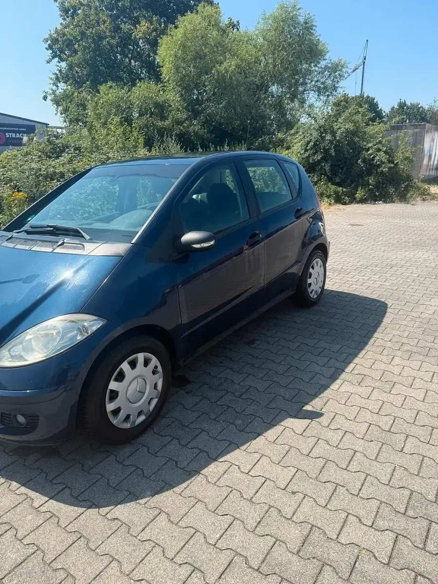Gebraucht Mercedes A180 109 PS (80 kW) 2007 Blau Kleinwagen