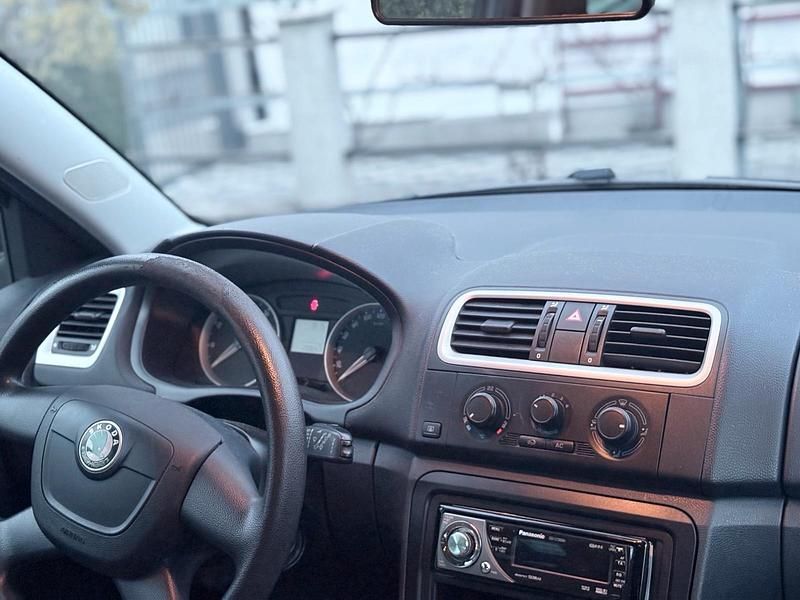 Gebraucht Skoda Fabia 79 PS (58 kW) 2008 Grau Kleinwagen