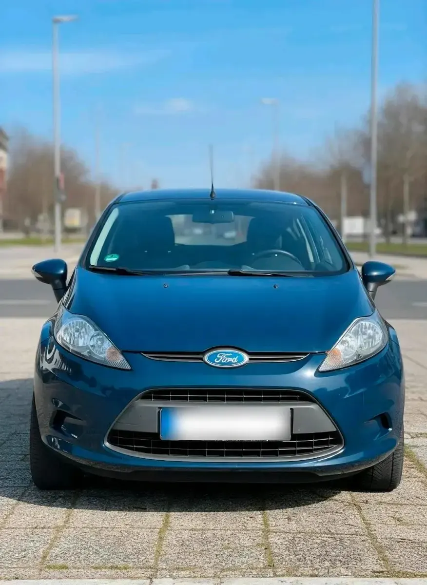 Gebraucht Ford Fiesta 60 PS (44 kW) 2010 Blau Limousine