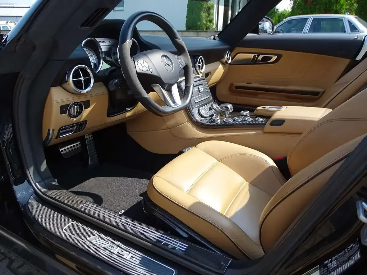 Gebraucht Mercedes SLS AMG AMG 571 PS (419 kW) 2012 Obsidianschwarz  metalliclack Cabrio