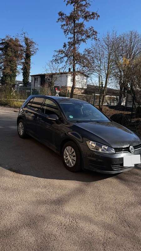 Grau Gebraucht 2015 VW Golf VII Limousine | 6.999 € (Fairer Preis) - Bild 1/4