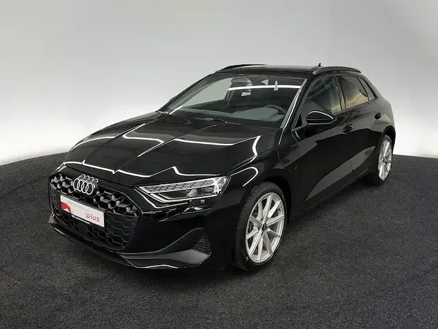 Gebraucht Audi A3 Sportback e-tron Comfort 204 PS (150 kW) 2026 Mythosschwarz metallic Kleinwagen