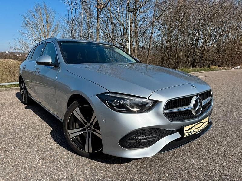 Gebraucht Mercedes C300 265 PS (194 kW) 2022 Silber Limousine