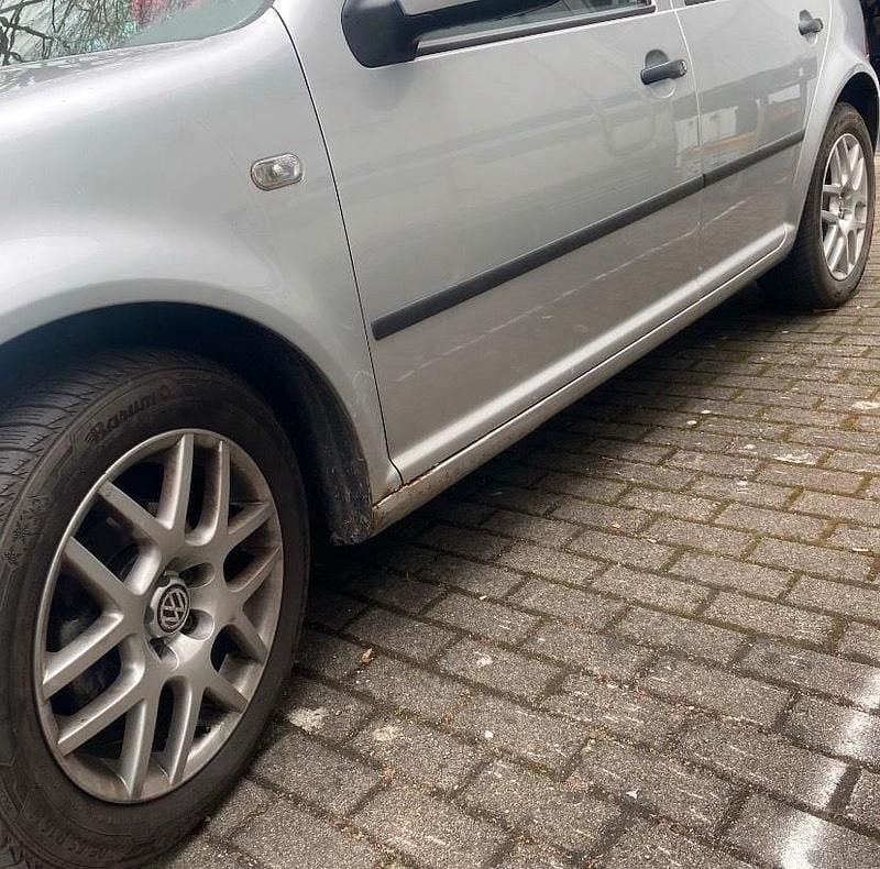 Gebraucht VW Golf IV 101 PS (74 kW) 2000 Silber Kleinwagen
