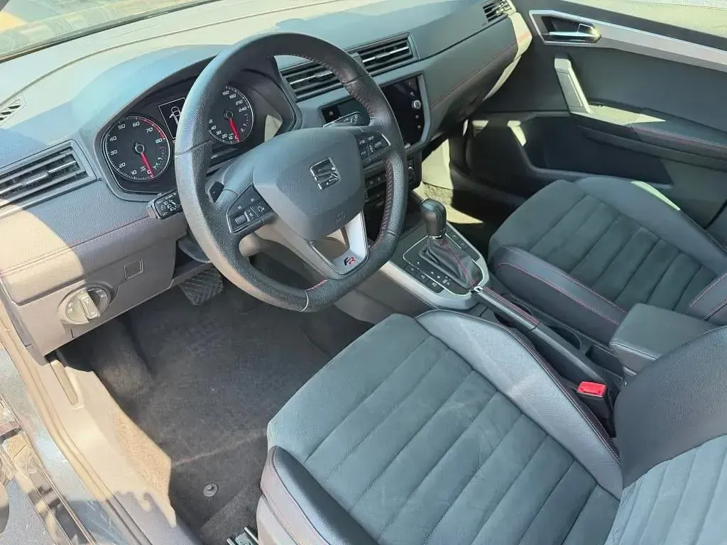 Gebraucht Seat Arona FR 116 PS (85 kW) 2019 Grau SUV