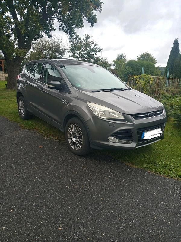 Grau Gebraucht 2014 Ford Kuga SUV | 13.500 € (Fairer Preis) - Bild 1/4