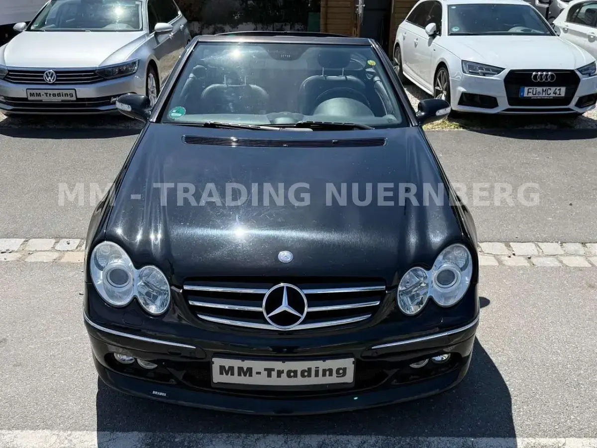 Gebraucht Mercedes CLK350 272 PS (200 kW) 2009 Schwarz Cabrio
