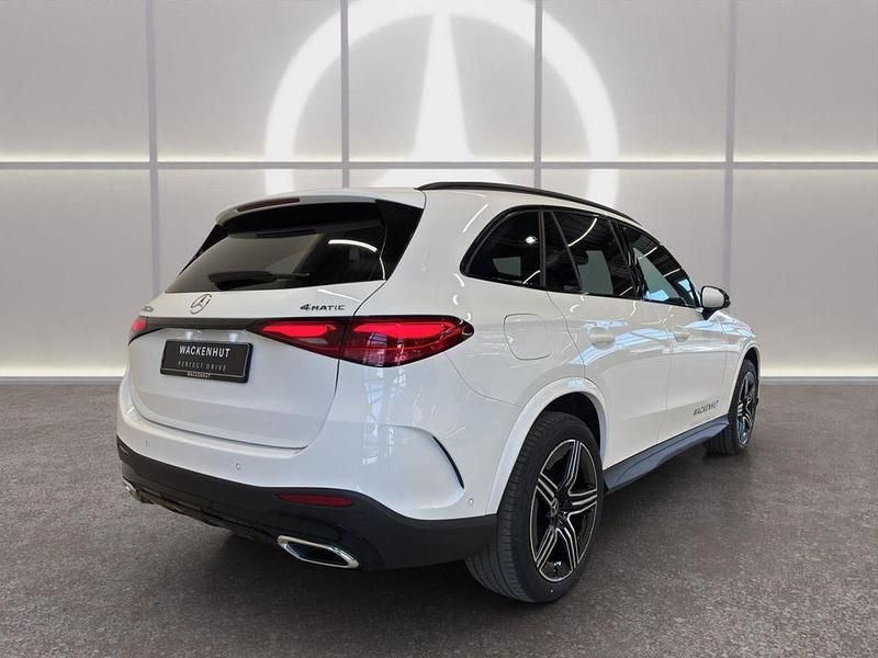 Gebraucht Mercedes GLC300e Advanced Plus 197 PS (144 kW) 2026 Weiß SUV