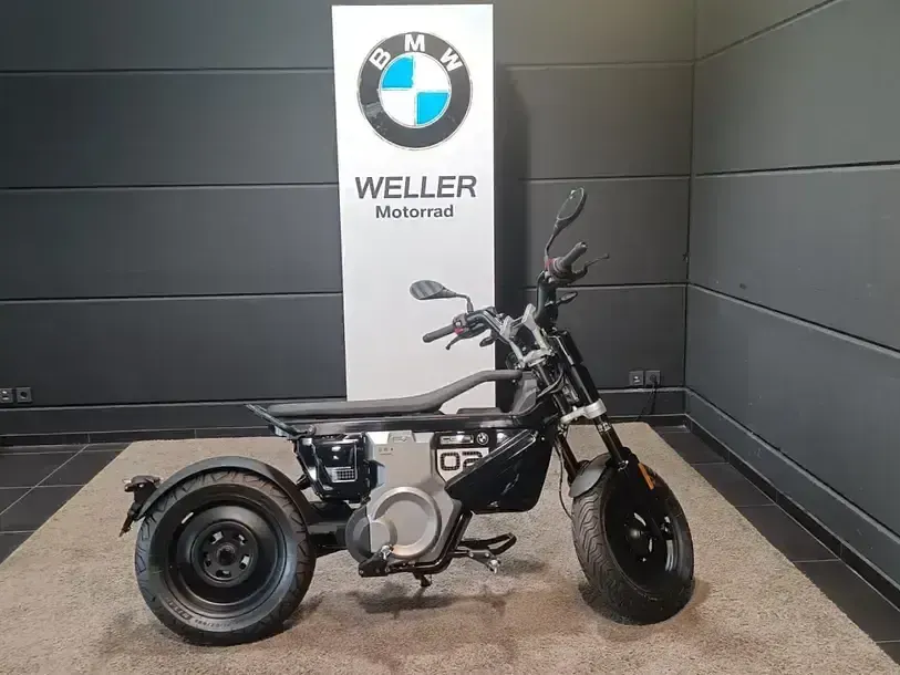 Gebraucht BMW 02 2024 Schwarz