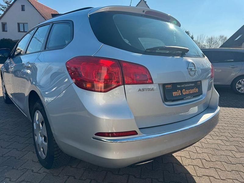 Gebraucht Opel Astra Selection 140 PS (102 kW) 2016 Silber Kombi