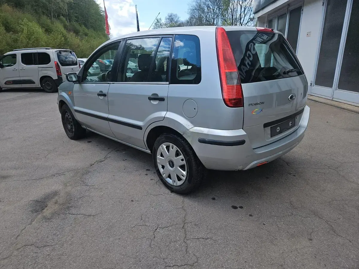 Gebraucht Ford Fusion 80 PS (58 kW) 2003 Silber Kleinwagen