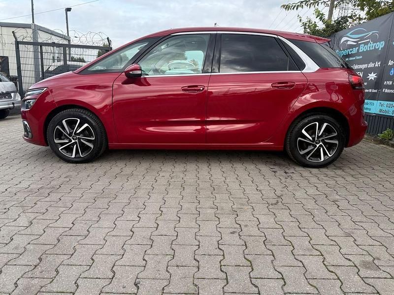 Gebraucht Citroën C4 SpaceTourer Shine 131 PS (96 kW) 2018 Rot Van / Kleinbus
