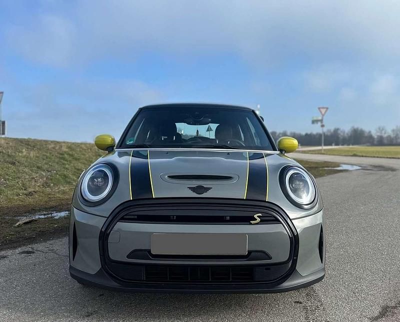 Gebraucht Mini Cooper SE Essential 135 kW (184 PS) 2022 Kleinwagen