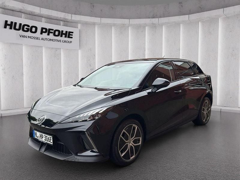 Gebraucht MG MG4 EV Luxury 150 kW (204 PS) 2025 Pebble black metallic Kleinwagen