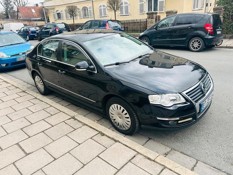 Gebraucht VW Passat 101 PS (74 kW) 2006 Schwarz Limousine