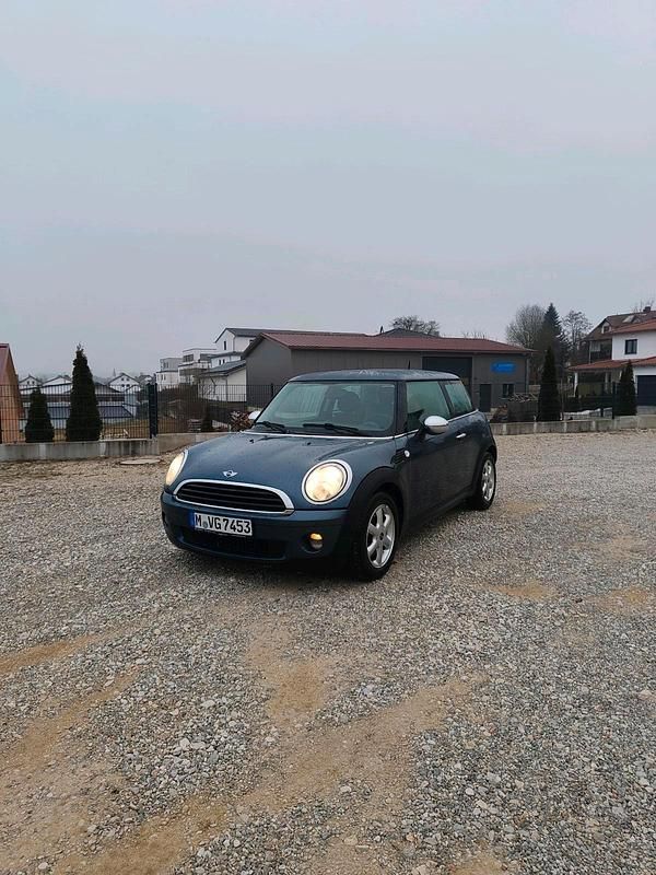 Gebraucht Mini Cooper 75 PS (55 kW) 2009 Blau Kleinwagen