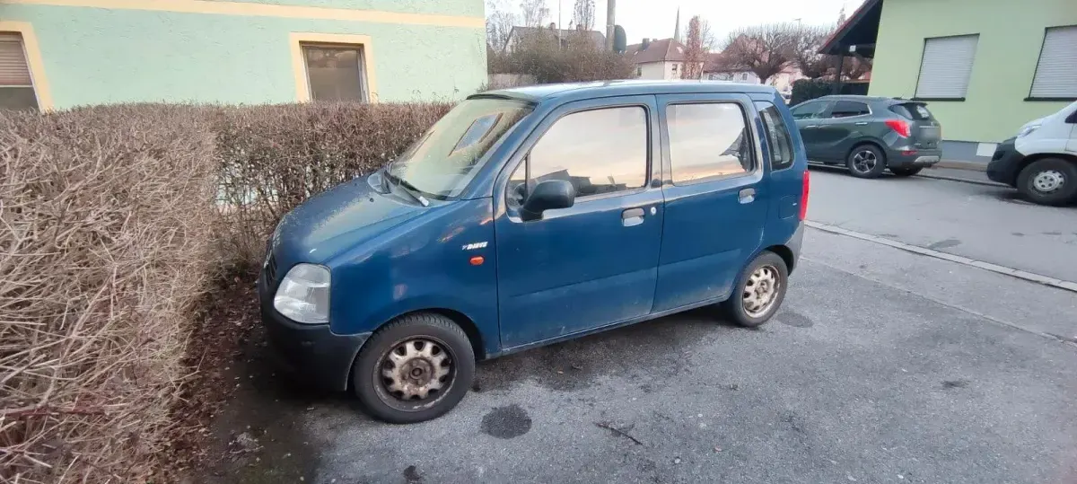 Second-hand Opel Agila 63 CP (46 kW) 2001 Albastru Monovolum