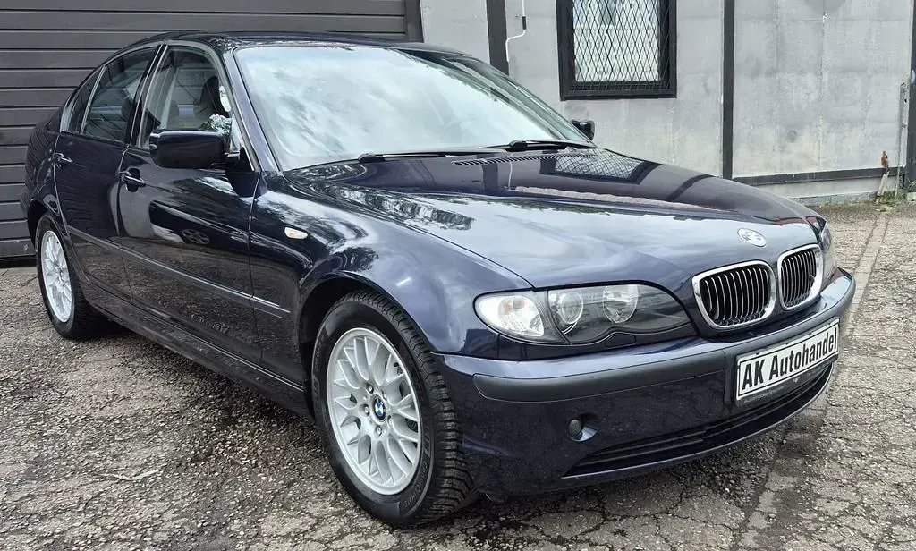 Gebraucht BMW 320 170 PS (125 kW) 2002 Grau Limousine
