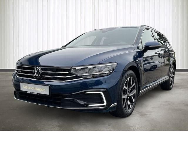 Gebraucht VW Passat GTE 218 PS (160 kW) 2021 Blau metallic Kombi