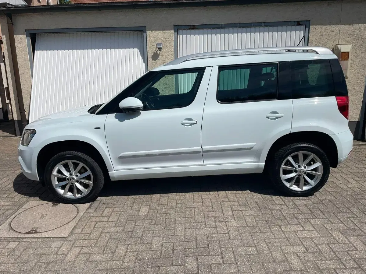 Gebraucht Skoda Yeti 150 PS (110 kW) 2016 Laserweiss SUV