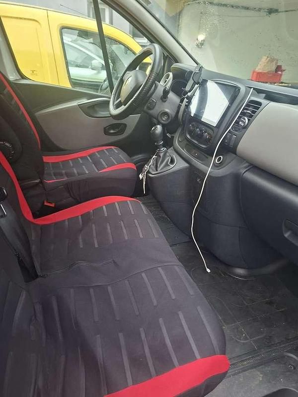 Gebraucht Renault Trafic Basis 90 PS (66 kW) 2015 Van / Kleinbus