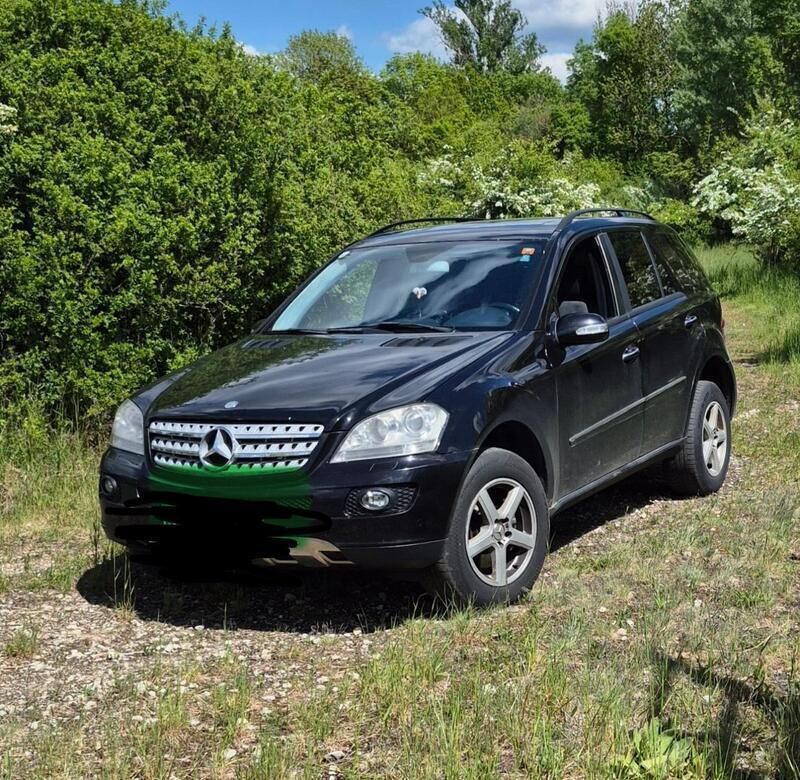 Schwarz Gebraucht 2006 Mercedes ML320 SUV | 2.700 € (Superpreis) - Bild 1/3
