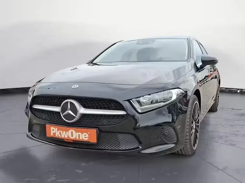 Gebraucht Mercedes A180 Progressive 136 PS (100 kW) 2020 Limousine